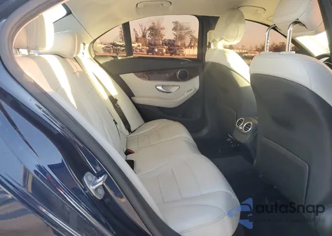 2017 Mercedes-Benz C 300 из США, поврежденный, VIN 55SWF4JB9HU184690